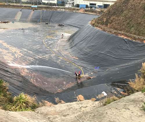 龙湾废水池清理
