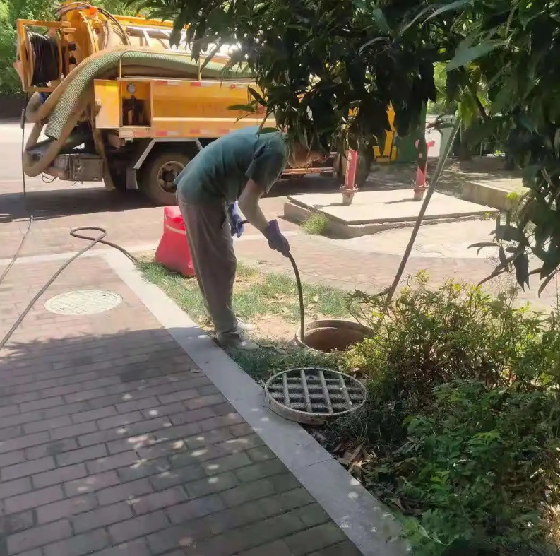 龙湾市政排污管道清淤疏通——专业团队，让您全程省心！